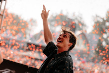 Henri PFR lors de son mix à Tomorrowland en direct de DreamVille