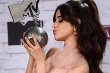 Camila Cabello aux MTV EMA