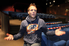 L'humoriste Rémi Gaillard s'est fait connaître avec ses vidéos "c'est en faisant n'importe quoi que l'on devient n'importe qui" (illustration)