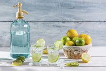 Une bouteille d'eau gazeuse (illustration)