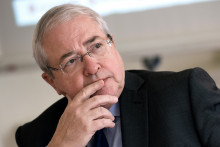 L'ancien président socialiste Jean-Paul Huchon de la région Île-de-France, le 8 avril 2015 à Paris.