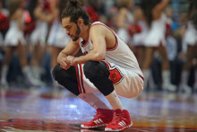 Le pivot des Chicago Bulls s'est blessé à l'épaule