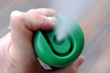 les sprays dits assainissants émettent des polluants.