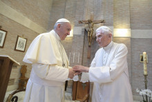 Le pape François et le pape émérite Benoît XVI, le 28 juin 2017 