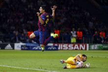 Luis Suarez et Gianluigi Buffon lors de la finale de l'édition 2014-2015 de la Ligue des champions