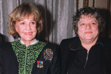 Jeanne Moreau et Josée Dayan à Paris chez Maxim's.
