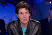 La polémiste Christine Angot lors de l'émission "On n'est pas couché"