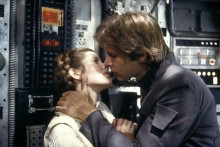 Carrie Fisher (Leia) et Harrison Ford (Han Solo) dans " Star Wars"