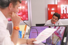 VIDEO - Quand Jamel Debbouze remplace Thomas Sotto dans RTL Soir