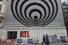 L'oeuvre de Victor Vasarely, sur la façade du bâtiment historique de RTL au 22 rue Bayard