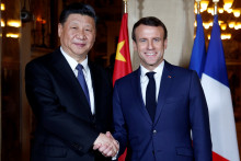Xi Jinping, le président chinois, et Emmanuel Macron, à la villa Kerylos à Beaulieu-sur-Mer, près de Nice, le 24 mars 2019.
