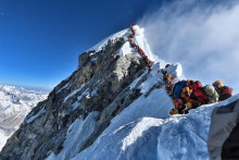 L'Everest connait des embouteillages