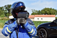 Les radars, Ultralyte Compact, qui sont actuellement utilisés par les forces de l'ordre