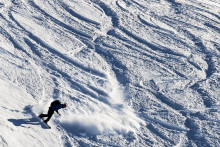Un snowboarder (illustration). 