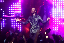 Le rappeur Youssoupha sur la scène des Francofolies de La Rochelle le 17 juillet 2016.