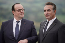 Grégory Gadebois (François Hollande) et Jean Dujardin (Nicolas Sarkozy)