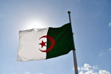 Le drapeau algérien. (Illustration)