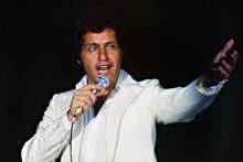 Photo prise en 1979 à l'hôtel Cosmos de Moscou du chanteur franco-américain, Joe Dassin.