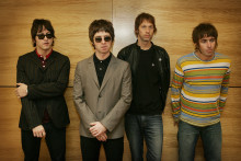 Membres du groupe de rock anglais Oasis à Hong Kong en Chine en février 2006