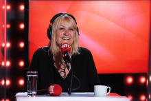 Julie Leclerc dans Les Grosses Têtes