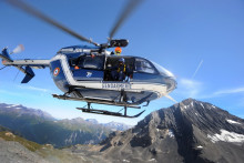 Hélicoptère en Haute-Savoie (illustration);