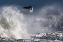 Les côtes irlandaises attendent une mer déchaînée