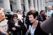 Ghislaine Maxwell à l'arrivée au tribunal