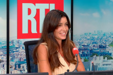 Jenifer dans les studios de RTL