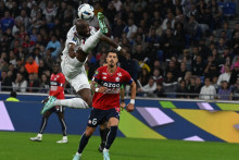 Moussa Dembele durant le match face au LOSC, dimanche 30 octobre.