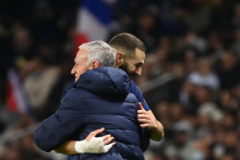 Karim Benzema a fait savoir sur Instagram qu'il apporterait bientôt des explications, a priori par rapport à son conflit avec Didier Deschamps au Mondial 2022.