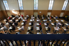 Des lycéens en pleine épreuve du baccalauréat (illustration).