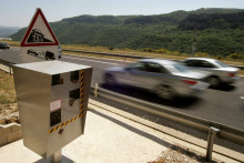 Un radar automatique sur les routes de France