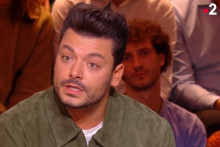 Kev Adams a pris la parole sur le conflit israélo-palestinien, samedi 11 novembre dans l'émission "Quelle époque !" sur France 2.