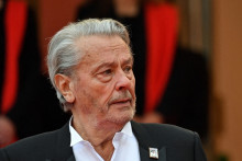 Alain Delon sur les marches du Festival de Cannes en 2019.