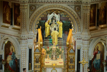 L'intérieur d'une Église orthodoxe russe, à Moscou.