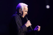 Charles Aznavour au Palais des Sports à Paris, le 21/12/16
