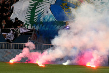 Des jets de fumigènes lors d'une rencontre à Troyes (image d'illustration)