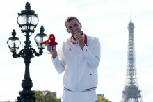 Alexis Hanquinquant, double champion paralympique et porte-drapeau tricolore aux Jeux Paralympiques de Paris 2024.