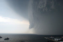 Une tornade au large de l'île allemande de Helgoland