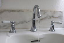 Un robinet d'eau courante (illustration)