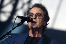 Le chanteur d'Astaffort, Francis Cabrel, est revenu sur les risques de l'IA dans le monde de l'art