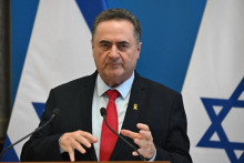 Israël Katz a annoncé intenter une action en justice contre Emmanuel Macron.