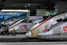 Des trains en gare Montparnasse, lors d'une journée de grève de la SNCF en janvier 2020.
