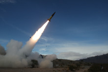 Un missile américain de longue portée ATACMS.