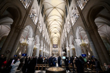 La messe inaugurale de Notre-Dame de Paris
