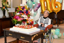 Tomiko Itooka, lors de son 116e anniversaire.