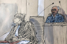 Dino Scala (à droite) et son avocate Margaux Mathieu (à gauche) à l'ouverture de son procès à la cour d’assises du Nord.