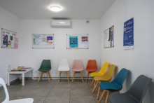 Une salle d'attente vide (illustration)