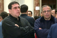 André Cermolacce, dit "Gros Dédé" (à gauche) au tribunal correctionnel de Marseille, le 4 mai 2000