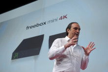 Xavier Niel lors de la présentation de la nouvelle Freebox mini